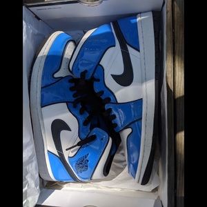 Mens Jordan 1 Signal Blue!